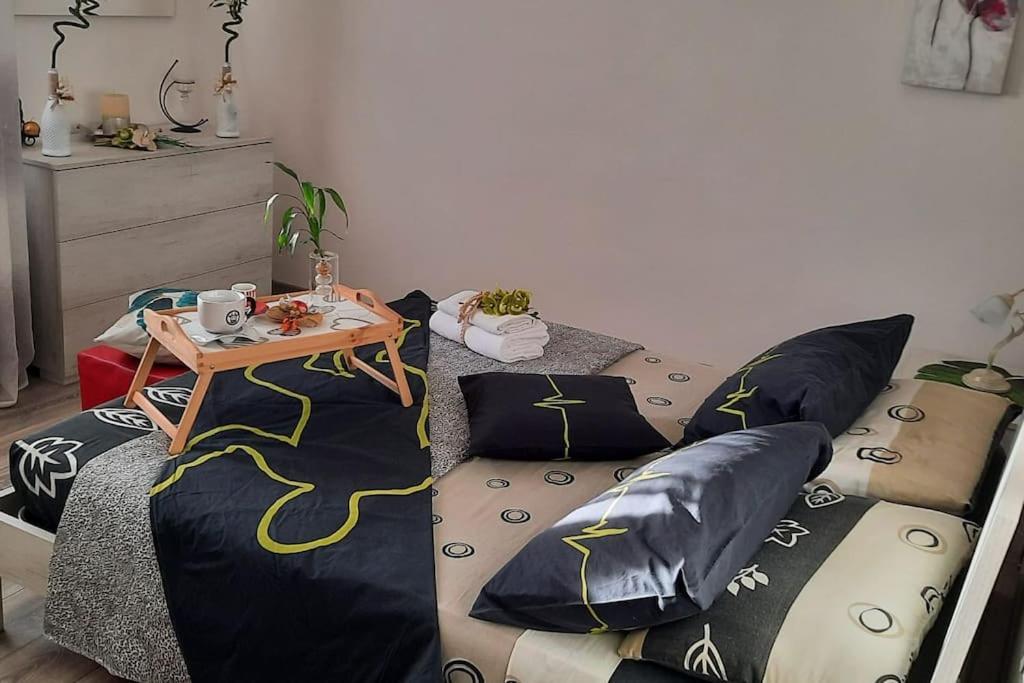 Ai Piedi Del Centro Storico Apartment Castiglione del Lago Bagian luar foto