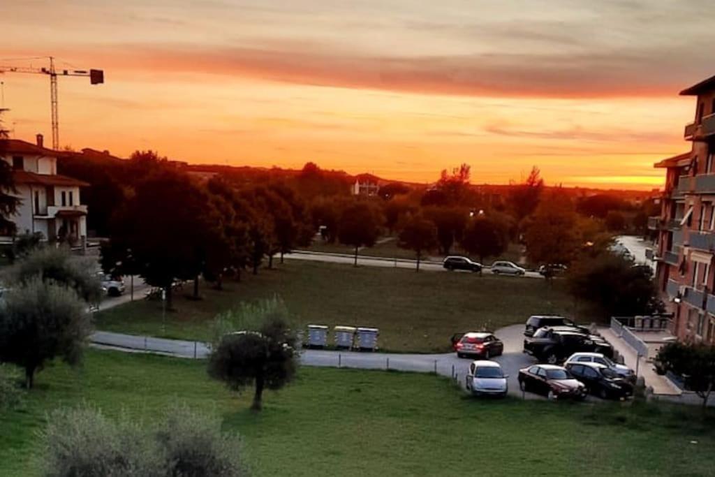 Ai Piedi Del Centro Storico Apartment Castiglione del Lago Bagian luar foto